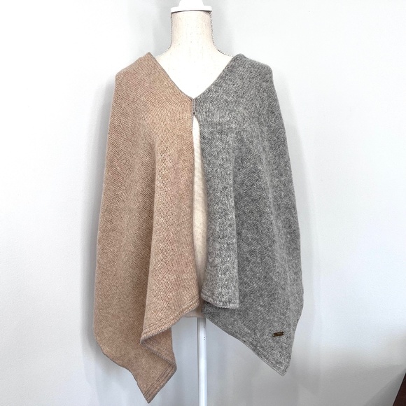 Raisa Antonia Gray Tan Wool Poncho Blanket Scarf - Picture 1 of 6